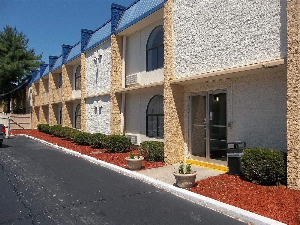 Motel Baymont By Wyndham Northwood Extérieur photo