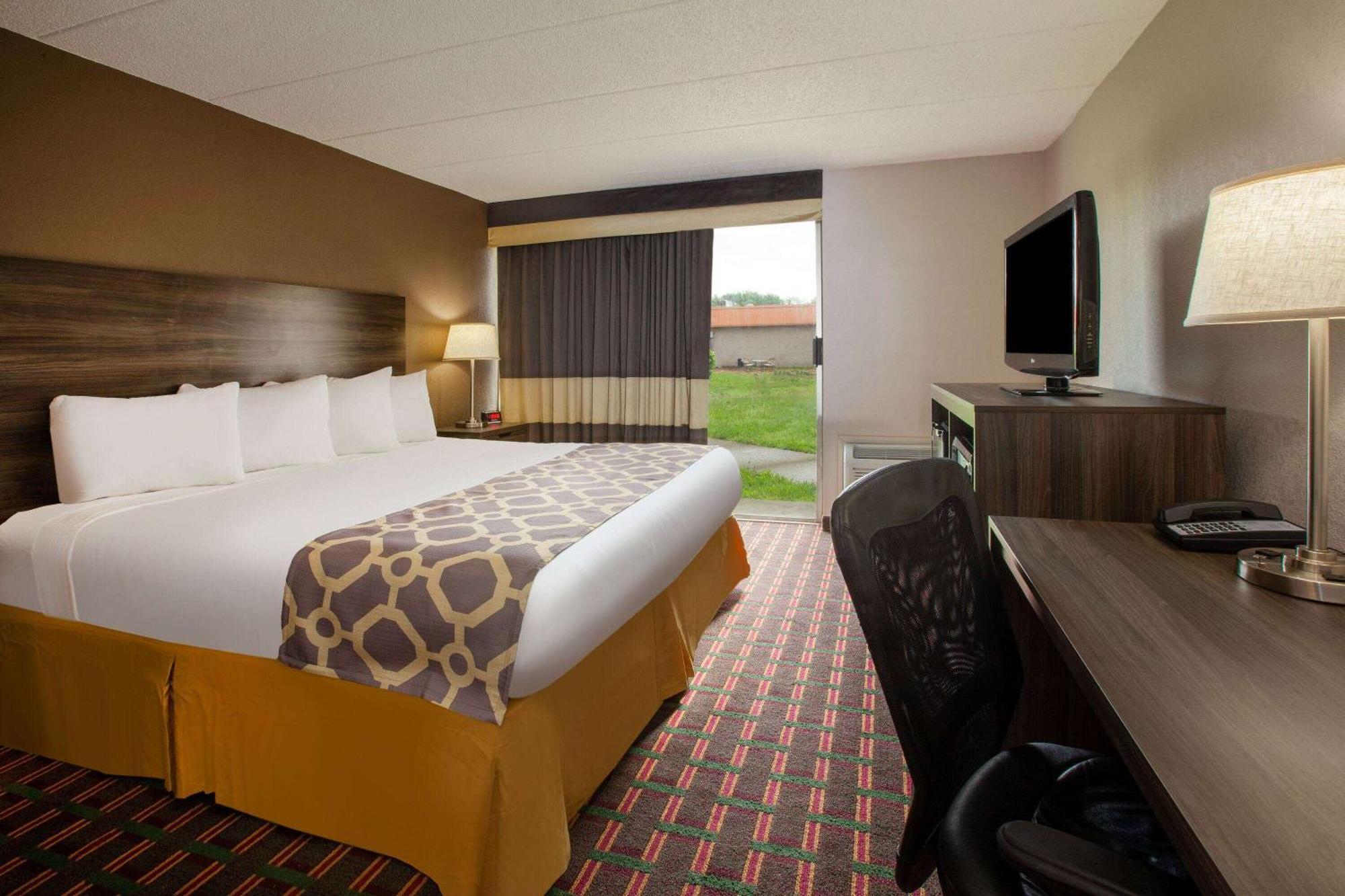 Motel Baymont By Wyndham Northwood Extérieur photo